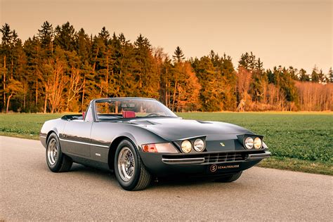 Ferrari 365 gts 4 daytona